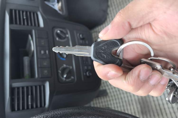 Used Wuling Zhiguang 2015 1.2L Practical LS-I Model