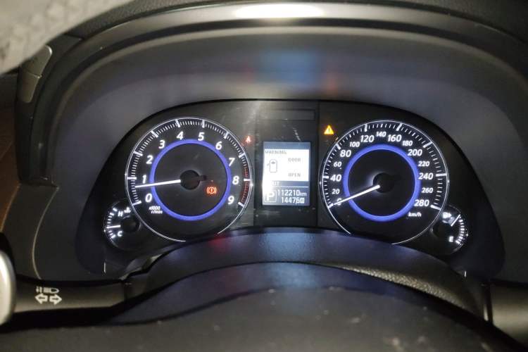 Used Infiniti QX70 2013 3.7L Standard Edition