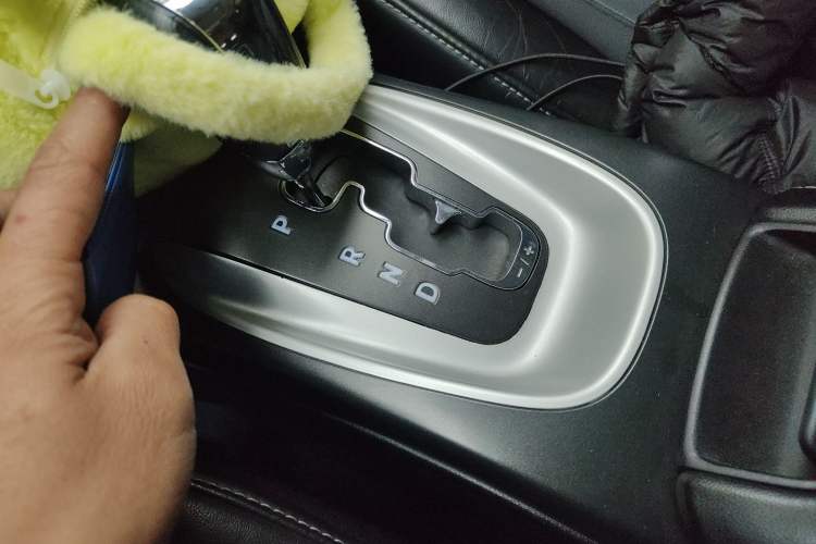 Used Dodge Journey 2013 2.4L Two-Wheel Drive Luxury Version
