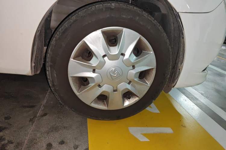 Used Baojun 630 2013 1.5L manual standard version
