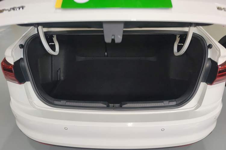 Used Volkswagen Bora 2019 Revised Version 1.5L Automatic Comfort Edition China VI Standard
