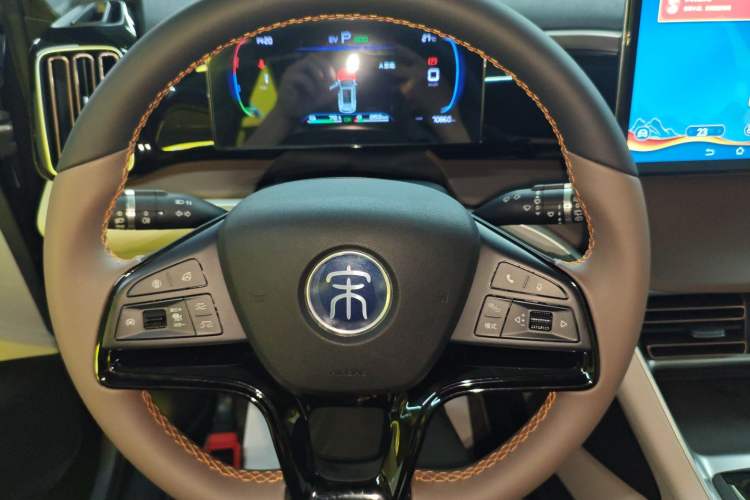 Used BYD Song Pro New Energy 2022 DM-i 110km Flagship Model Steering Wheel