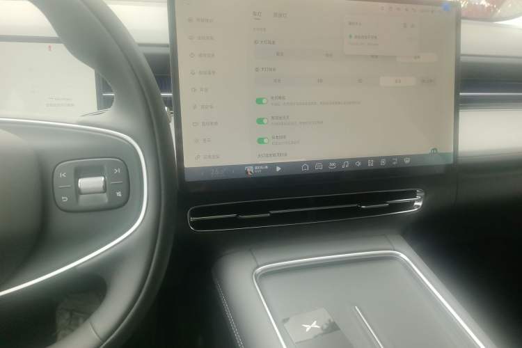 Used XPeng G6 2025 625 Long-Range Max Tech Edition Audio And AC Panel