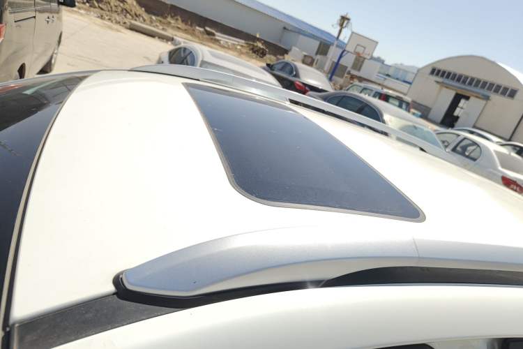 Used GAC Trumpchi GS3 2017 150N Manual Elite Edition Roof