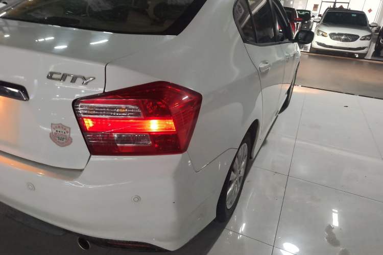 Used Honda City Classic 2012 1.5L Automatic Elite Edition Exterior 3