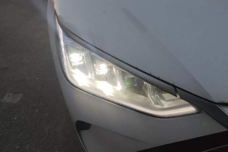 Used BYD Song PLUS New Energy 2021 DM-i 110KM Flagship PLUS Right Front Headlight