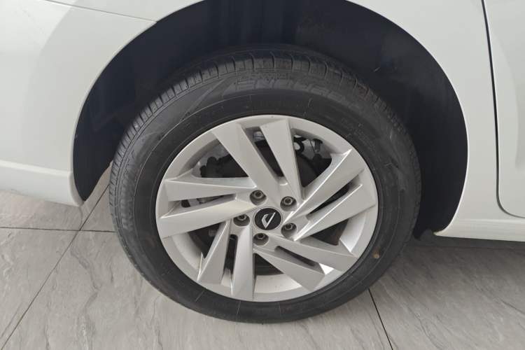Used Jetta VA3 2021 1.5L Automatic Enjoyment Edition Right Rear Wheel Hub
