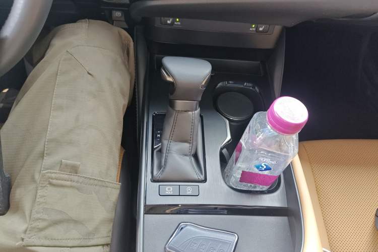 Used Lexus ES 2022 200 Excellence Edition
