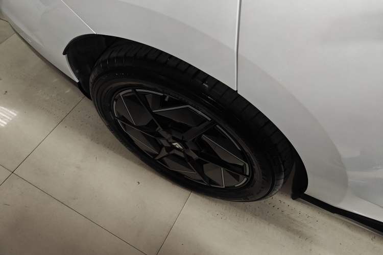 Used Hyptec HT 2024 670 Advanced Intelligent Driving Version
