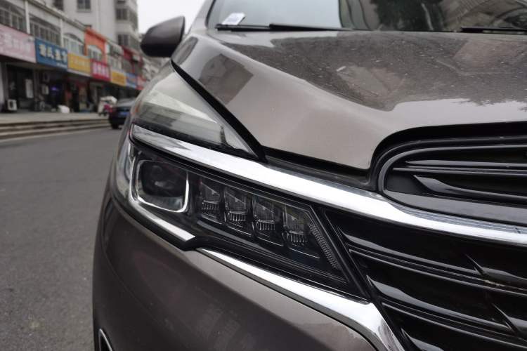 Used Buick GL8 2021 Land Cruiser Executive Class 652T Luxury Model