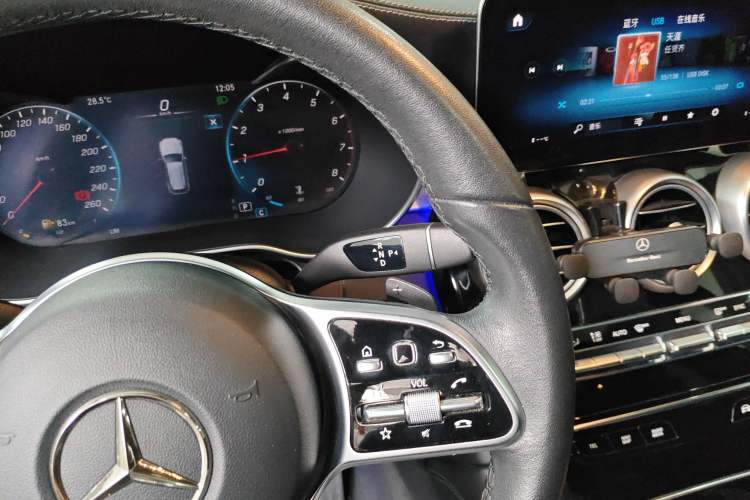 Used Mercedes-Benz GLC 2021 GLC 260 L 4MATIC Dynamic Edition Gear Lever