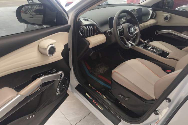 Used BYD Yuan PLUS 2024 Honor Edition 430KM Leading Model Driver Seat