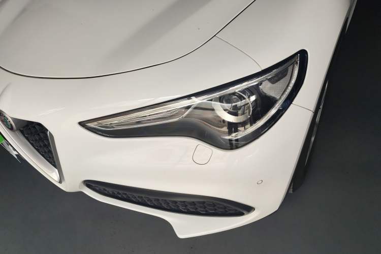 Used Alfa Romeo Stelvio 2017 2.0T 200HP Elite Edition