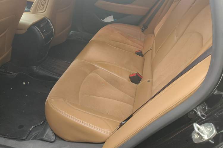 Used Buick LaCrosse 2018 20T Luxury Model
