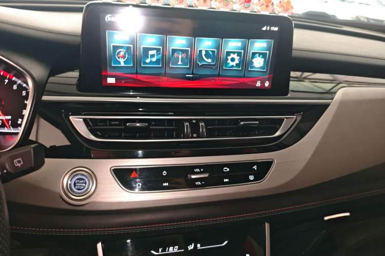 Used Changan CS75 2020 280T DCT Luxury Version China VI Standard