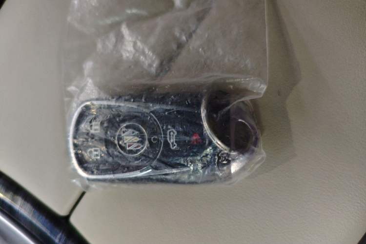 Used Buick GL8 2022 ES Landtrek 653T Comfort Edition Interior 1