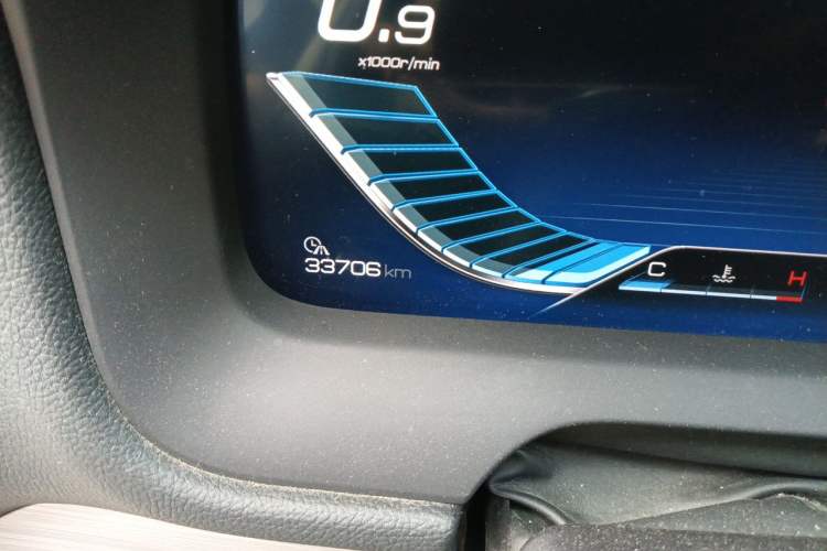 Used BYD Tang 2018 2.0T Automatic SmartConnect Prestige 7-Seater China V Standard