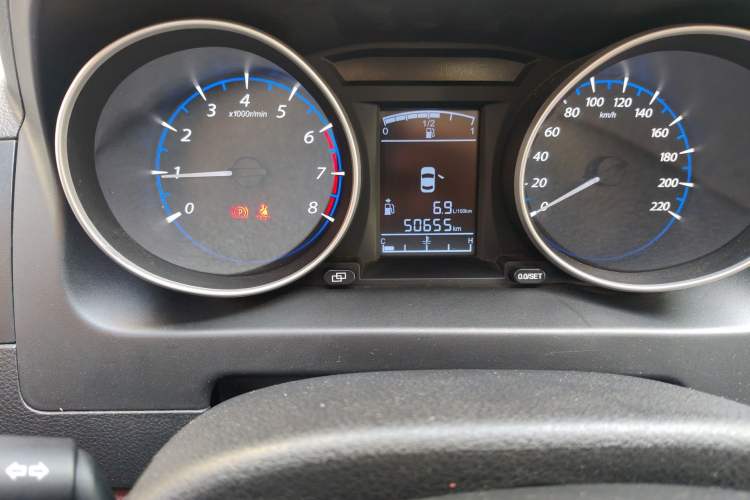 Used FORTHING Joyear X5 2016 1.6L Manual Luxury Edition
