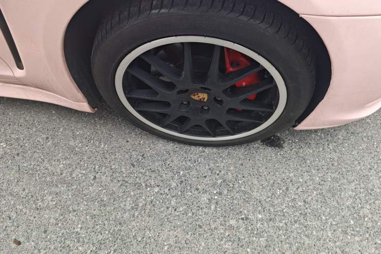 Used Porsche Panamera 2010 Panamera 4 3.6L Right Front Wheel Hub