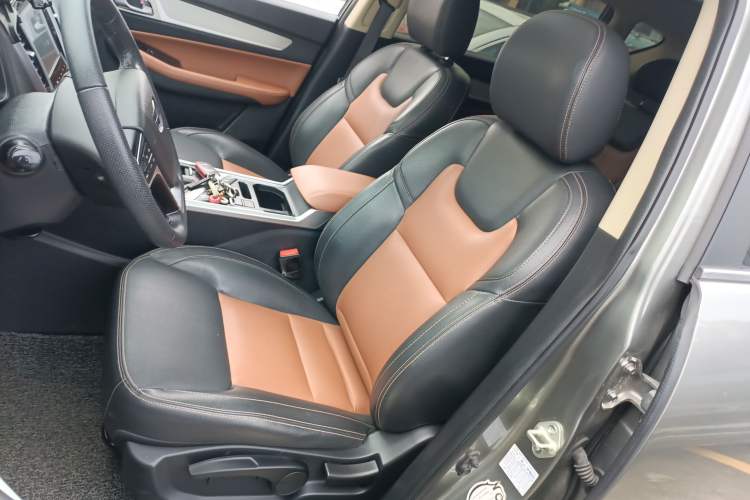 Used Geely Auto Vision X6 2018 1.4T CVT 4G Connected Luxury Version
