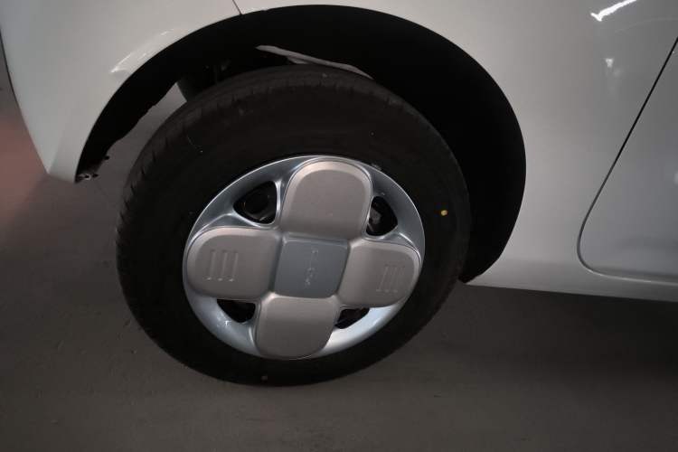 Used Geely Galaxy Panda 2024 Panda Mini 200km Endurance Bear
