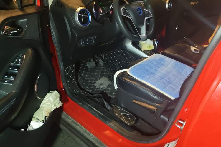 Used BYD Yuan New Energy 2018 EV360 Smart Connect Cool Edition
