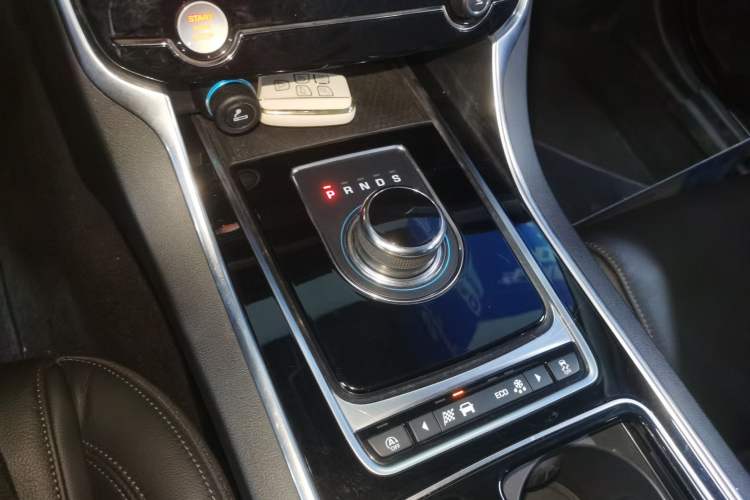 Used Jaguar XFL 2018 XFL 2.0T 200PS Luxury Edition
