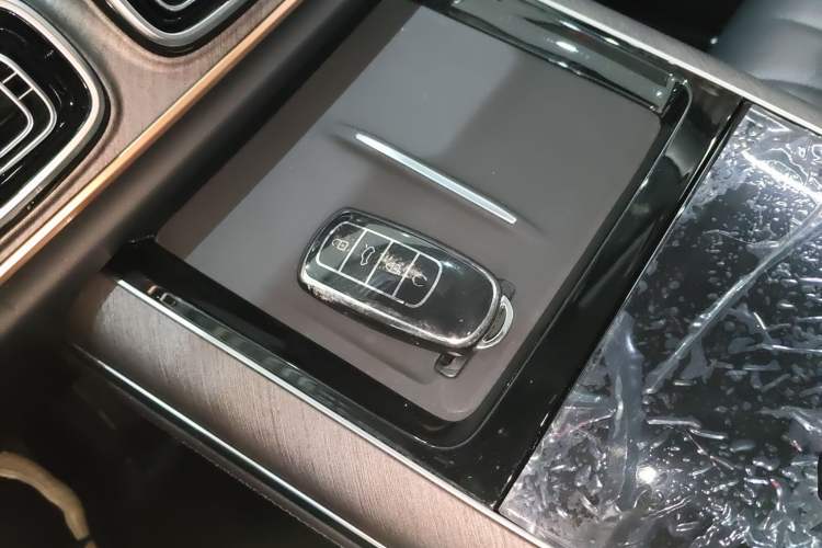 Used Chery Tiggo 9 2025 2.0T Dual-Clutch Two-Wheel Drive Comfort Edition 5 Seats
