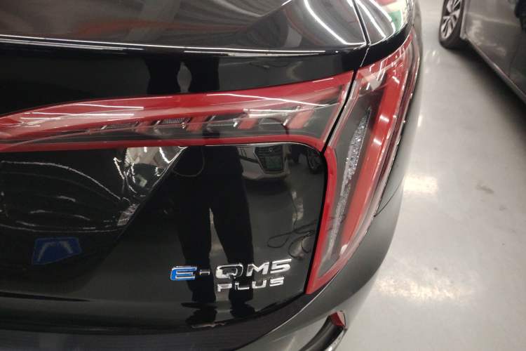 Used Hongqi E-QM5 2024 610 km PLUS