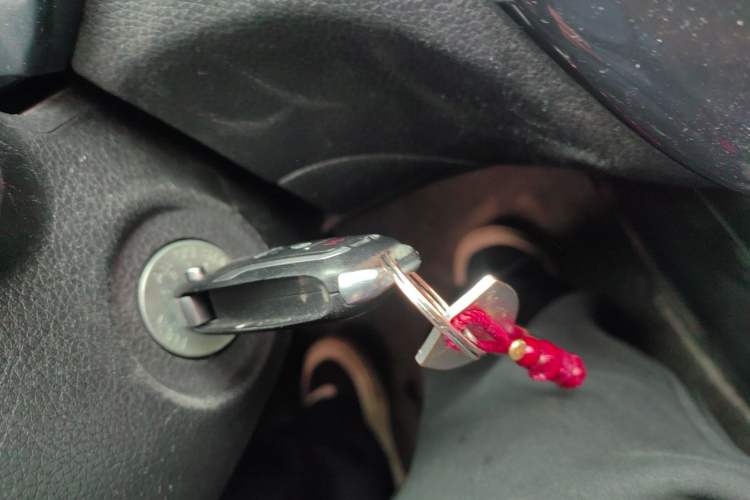 Used Nissan Tiida 2011 1.6L CVT Comfort Model Vehicle Key