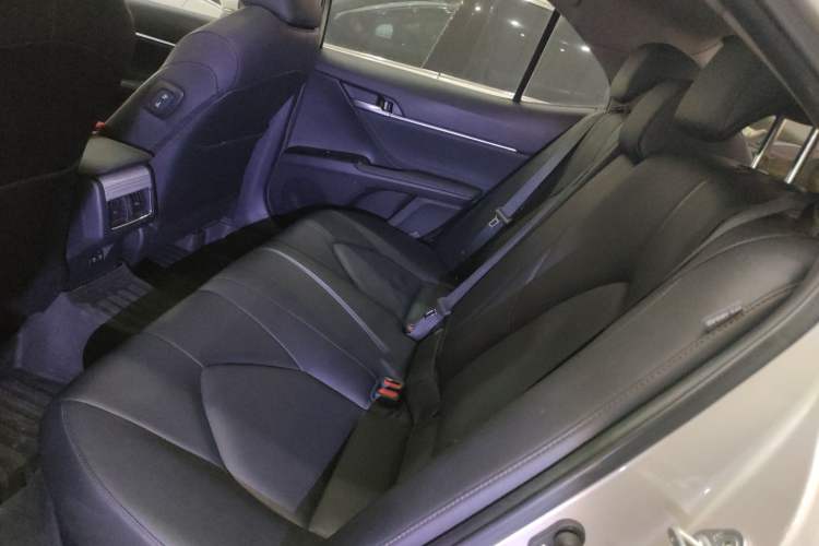 Used Toyota Camry 2019 Dual-Engine 2.5 HG Luxury Edition China VI Standard