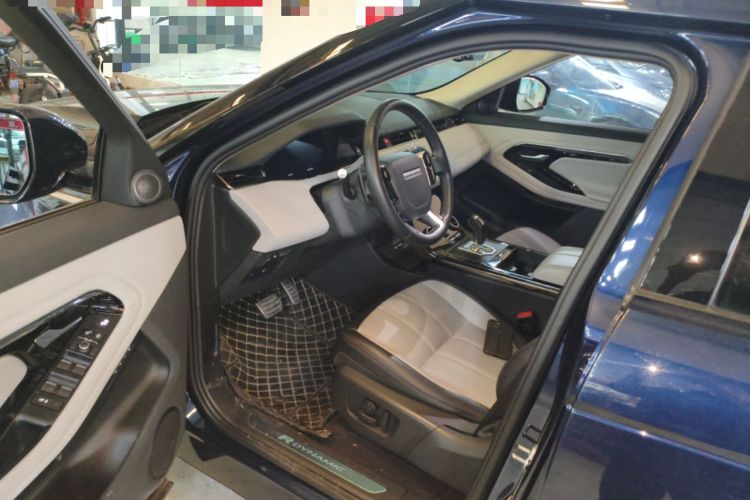 Used Land Rover Range Evoque 2020 249 PS R-DYNAMIC SE Sport Technology Edition Driver Seat