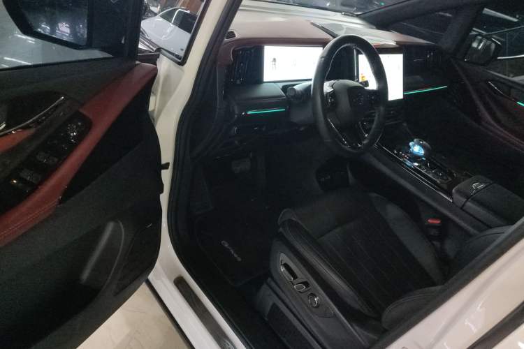 Used GAC Trumpchi M8 2023 Zongshi Series 400T Flagship Edition
