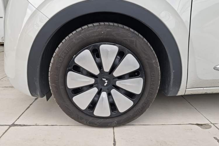 Used Wuling Bingo 2023 333 km Lingxi Connected Version
