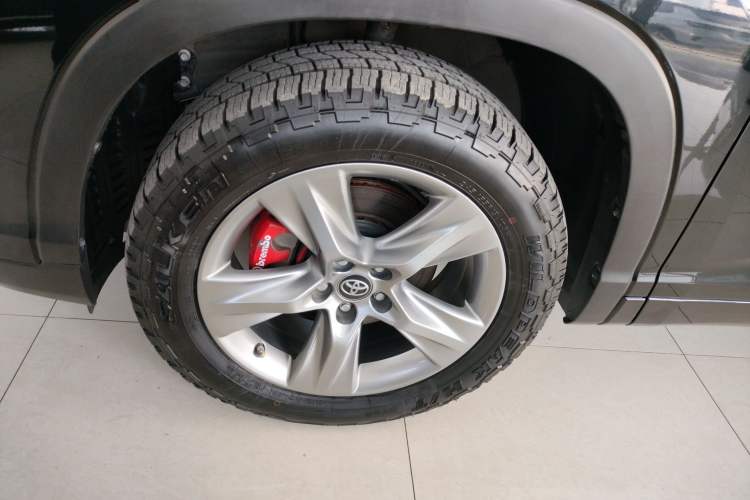 Used Toyota Highlander 2018 2.0T Four-Wheel Drive Prestige Version 7 Seats China VI Standard