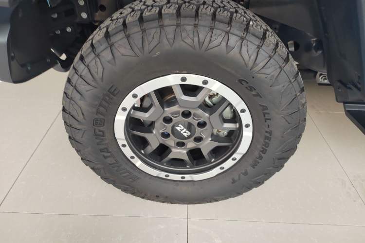 Used 212 T01 2025 2.0T Changfeng