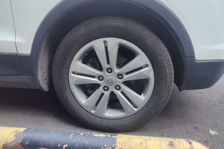 Used CHANGAN OSHAN CX70 2016 1.6L Manual Smart Connect Version Right Front Wheel Hub