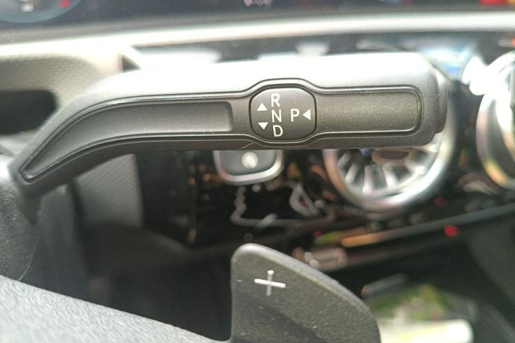 Used Mercedes-Benz A-Class 2022 A 200 Dynamic Edition Gear Lever