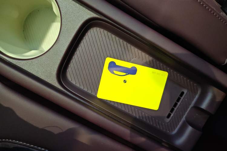 Used firefly 2025 Illuminated Edition
