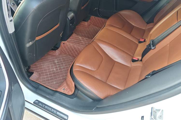 Used Volvo S60 2019 S60L Facelift T5 Intelligent Advanced Edition
