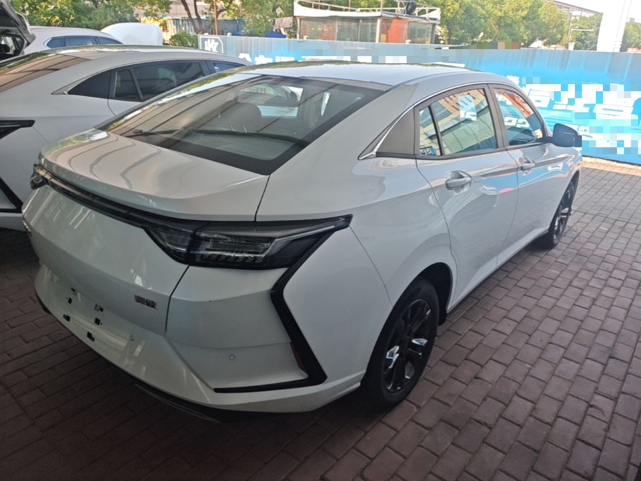 Dongfeng Aeolus Yixuan 2025 1.5L Automatic Luxury Version - Luxury — снимка 6