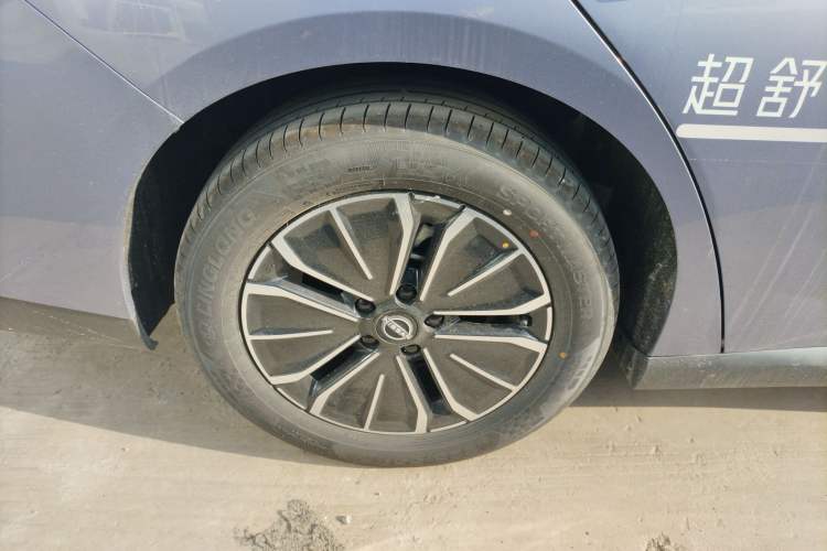 Used Nissan N6 2026 Model 180 Max Right Rear Wheel Hub