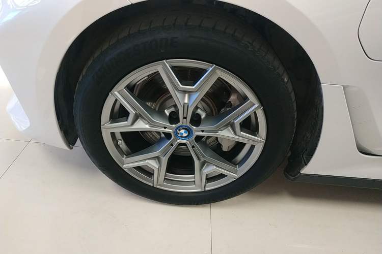 Used BMW i3 2022 eDrive 35 L

