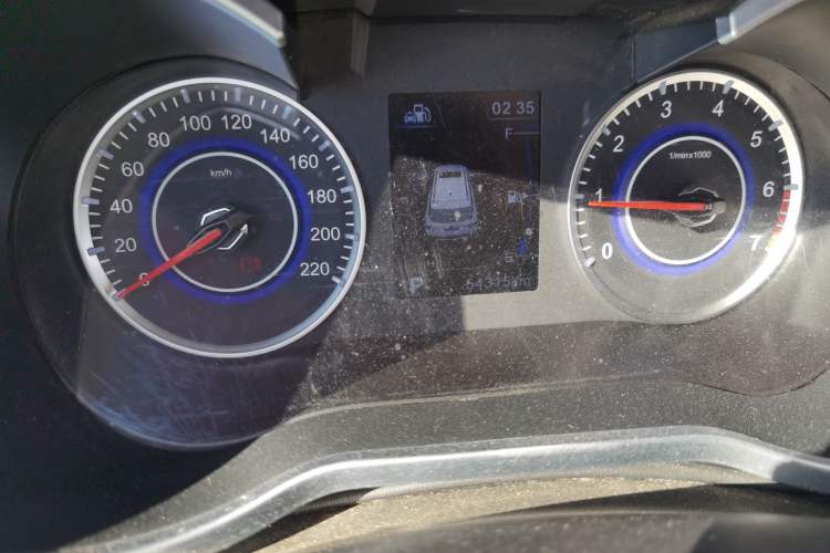 Used Brilliance V3 2016 1.5L Automatic Smart Version