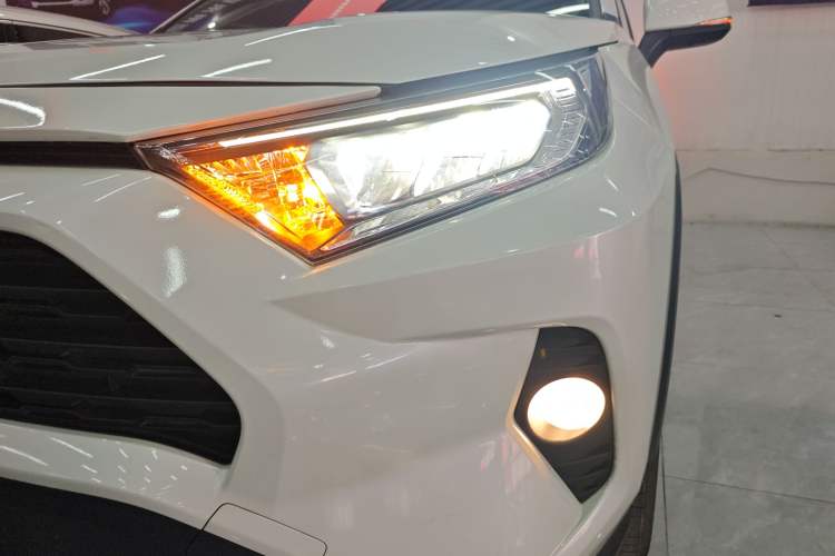 Used Toyota RAV4 2020 2.0L CVT Two-Wheel Drive Fashion PLUS Edition