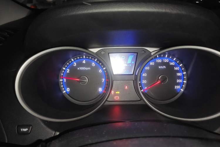 Used Hyundai ix35 2013 2.0L Automatic Two-Wheel Drive Smart GLS China IV Standard
