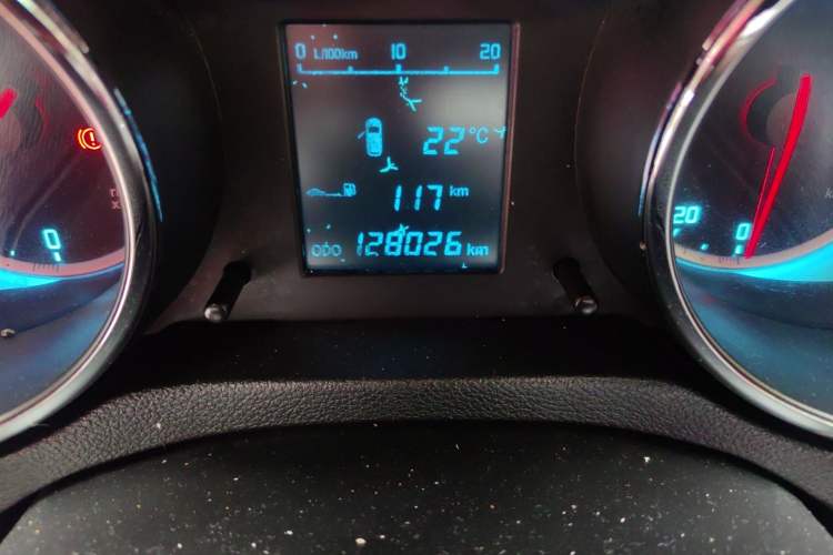 Used CHANGAN CS35 2012 1.6L Manual Luxury Model China IV Standard Odometer Close Up