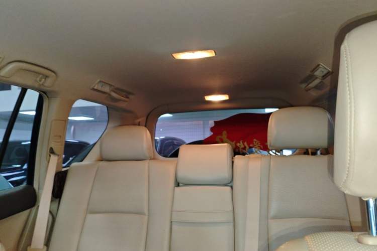 Used Toyota Prado 2017 2.7L Automatic 2700 Gasoline 4x4 7-Seater – Middle East Version Headliner