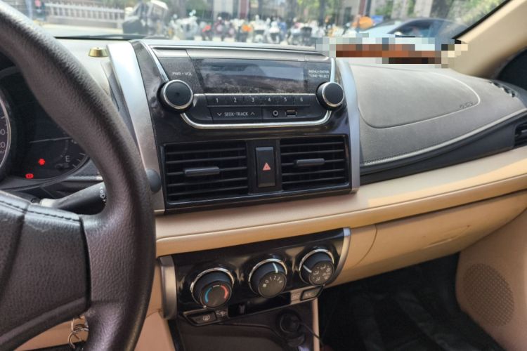 Used Toyota Vios 2014 1.5L Automatic ZhiZhen Edition Audio And AC Panel