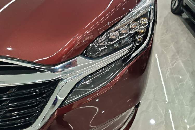 Used Buick GL8 2022 ES Land Cruiser 653T Luxury Model
